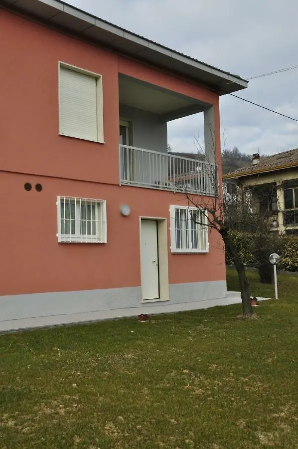 Nocleg ze śniadaniem Bed and Breakfast La Casa Dei Nonni Felegara