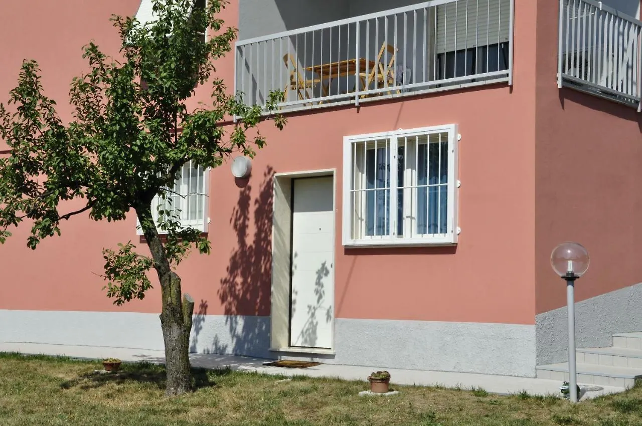 Bed and Breakfast La Casa Dei Nonni Felegara 0*,